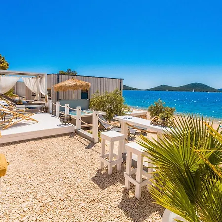 Villa Buqez Eco - 18 - Direkt Am *